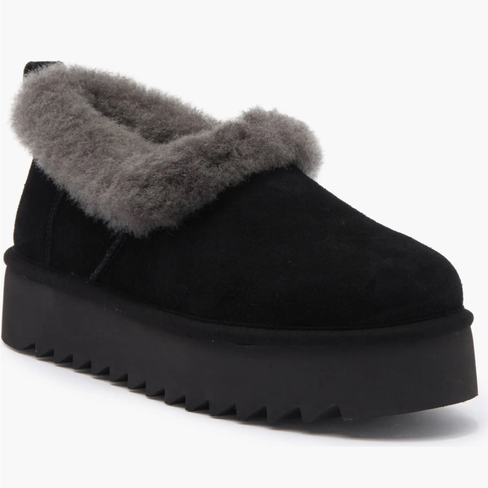 Nita Genuine Shearling Slipper (Women)
Size 10 - Picture 9 of 9